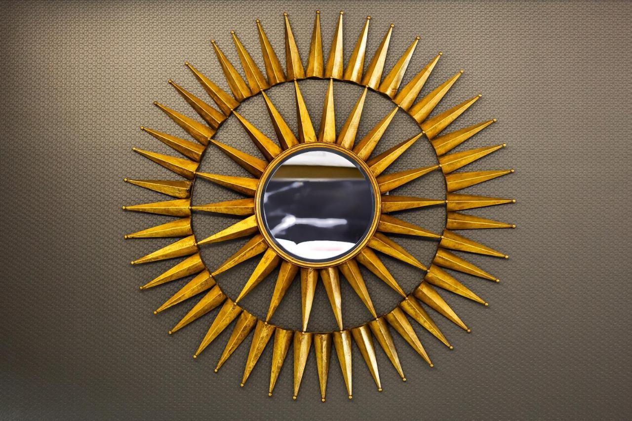 Empire Marques Hotel Lisbona Esterno foto